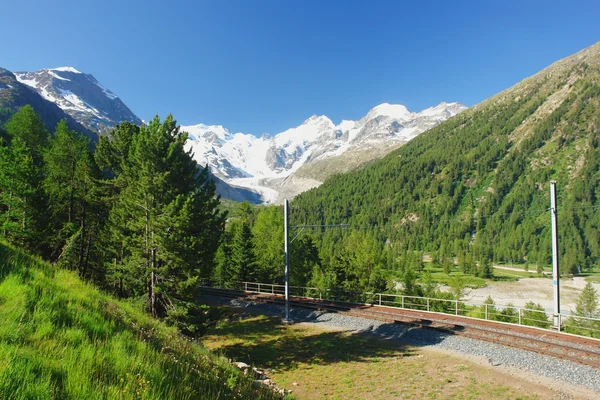Bernina geçişi, İsviçre Alpleri — Stok fotoğraf