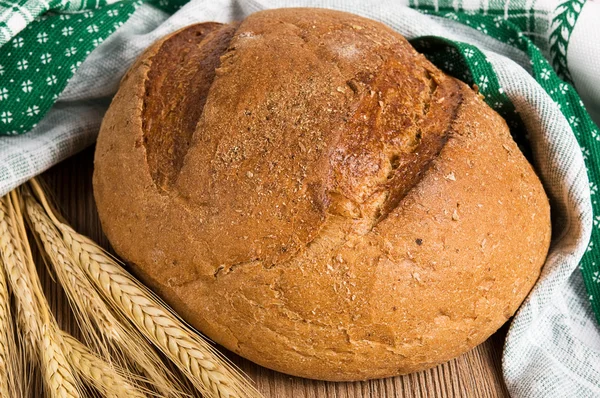 Wheaten homemade bread — Stock Photo, Image