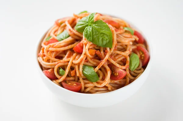 Pasta with tomato sauce and tomatoes — Stock Photo, Image