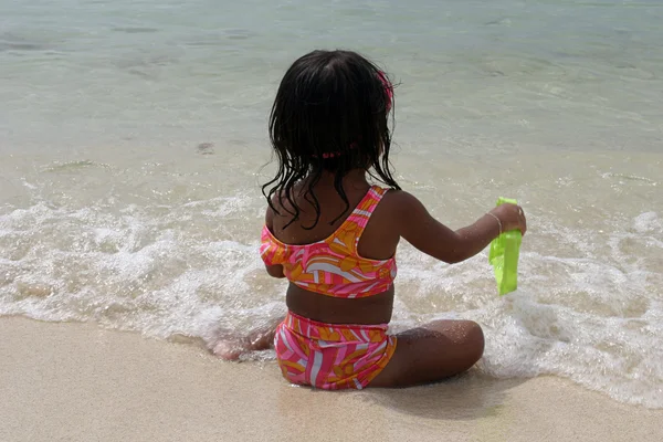 Girl on Beach — Stock Photo, Image