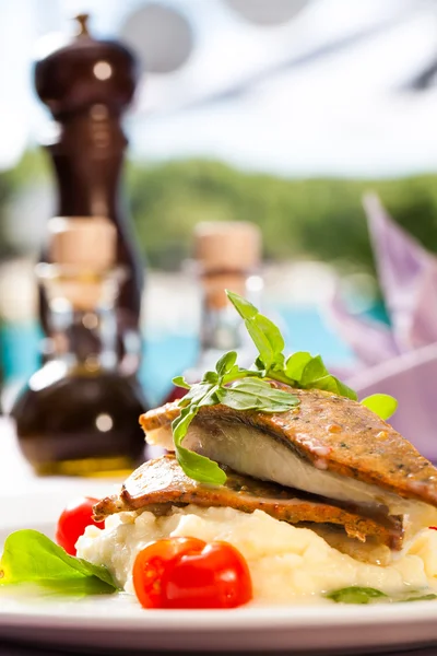 Roasted chicken — Stock Photo, Image