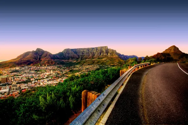 Camino de montaña de mesa — Foto de Stock