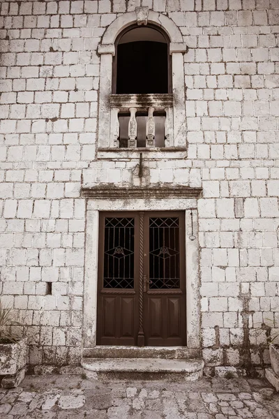 Porte et fenêtre — Photo