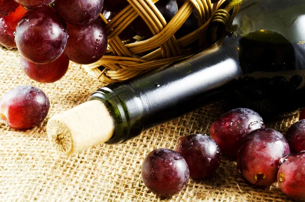 Grapes and wine — Stock Photo, Image
