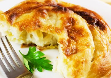 peynirli börek.