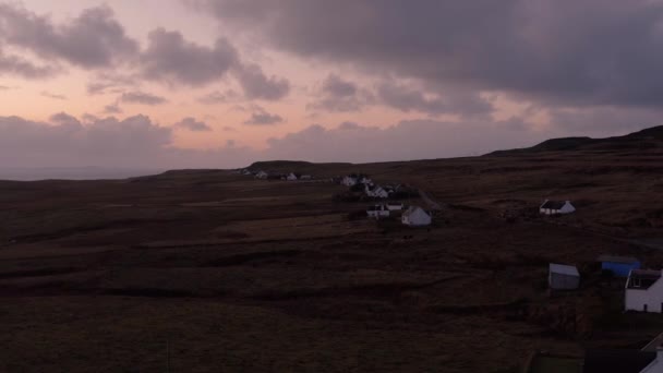 Homes and Cottages along the coast of the Isle of Skye, Aerial view at sunset — Wideo stockowe