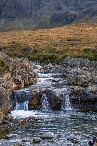 Nahaufnahme der Fairy Pools in Isle of Skye, Schottland, klarer kalter Tag, 2021 — Stockfoto