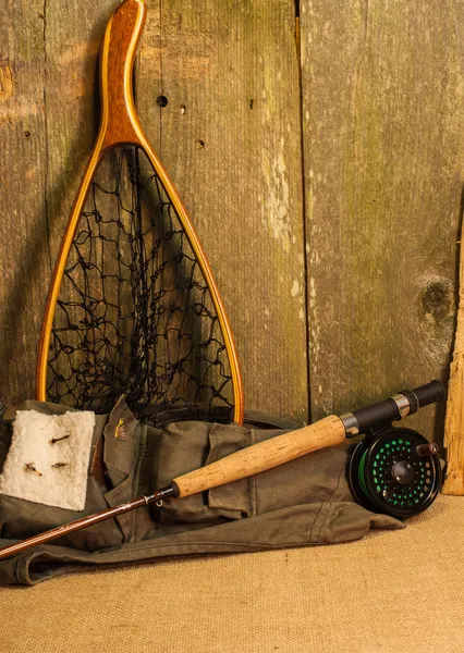 çuval bezi ceader ahşap duvar karşı dişli balıkçılık sinek