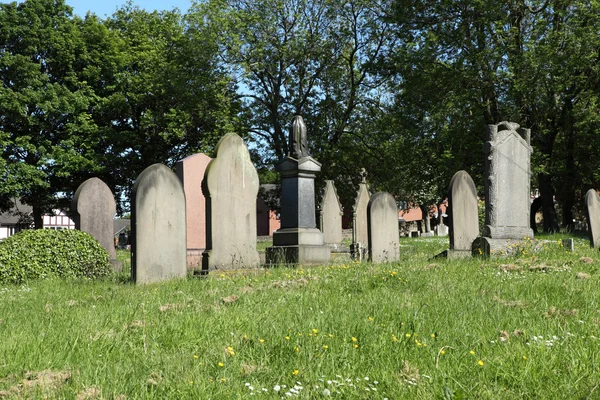 Scen i en kyrkogård — Stockfoto