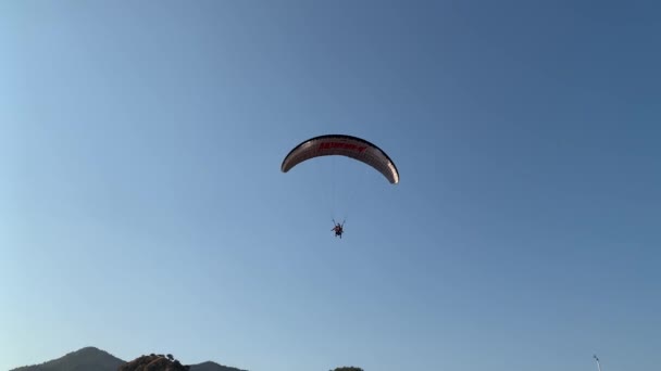 Parapendio Turchia Paracadutismo Sullo Sfondo Del Cielo Sport Polvere Parapendio — Video Stock