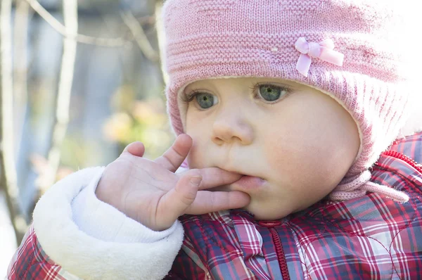 Outdoor portrait of the baby. — Stock Photo, Image