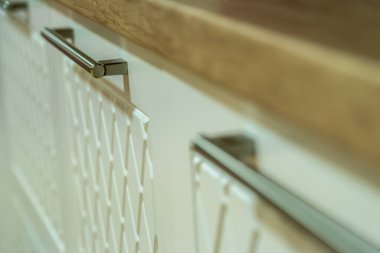 Mutfak mobilyaları. Mutfak dolabının kapısı ve kolu..