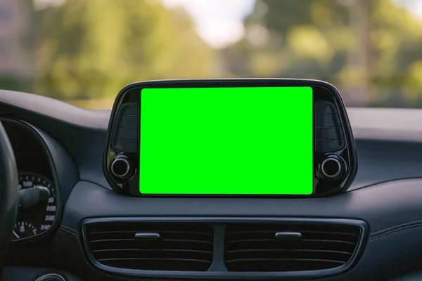Close Display Green Screen Car Panel Car Driving Navigation Concept — Fotografia de Stock