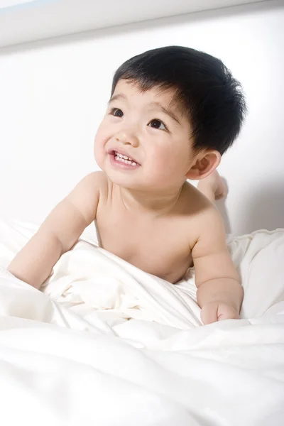 Entzückendes asiatisches Baby — Stockfoto