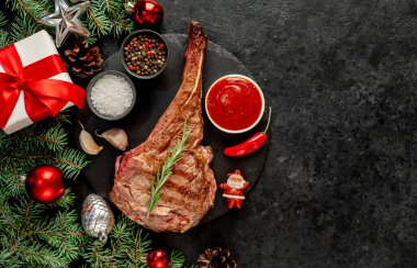 et ve sebzeler siyah zemin üzerinde, üst görünüm