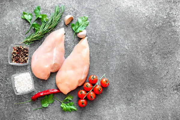 Raw Chicken Breast Spices Herbs Stone Slate — Fotografie, imagine de stoc