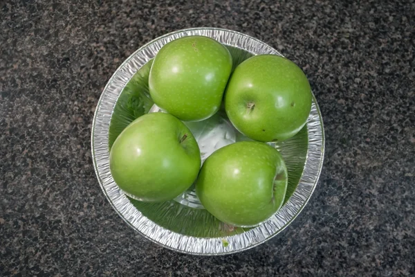 Granny smith elma plaka.