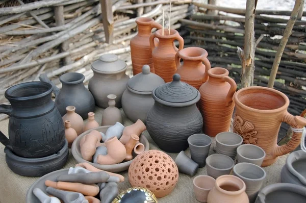 Rustikale handgefertigte Keramik. — Stockfoto