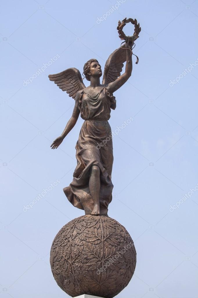 nike goddess of victory statue