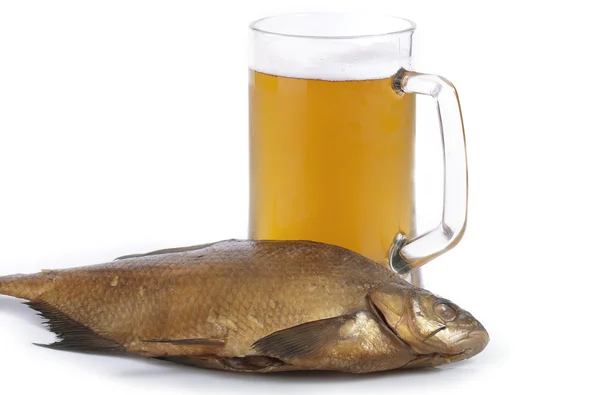 Cerveja e peixe — Fotografia de Stock