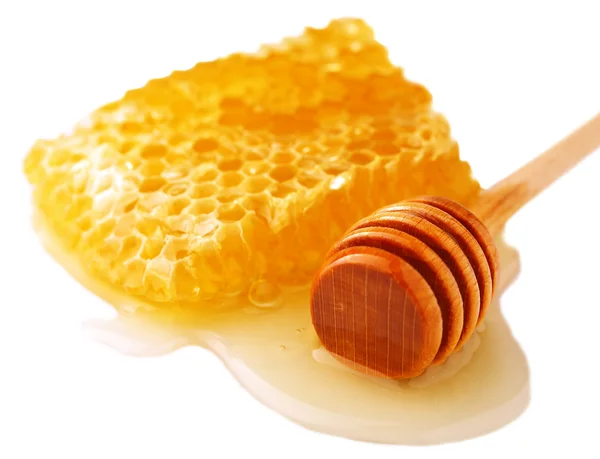 Honeycomb diisolasi di atas putih — Stok Foto