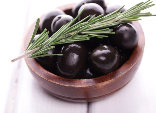 Olives and rosemary — Stock Photo, Image