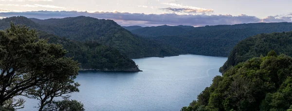 Paisaje Del Lago Waikaremoana Visto Desde Cima Durante Puesta Del — Foto de Stock