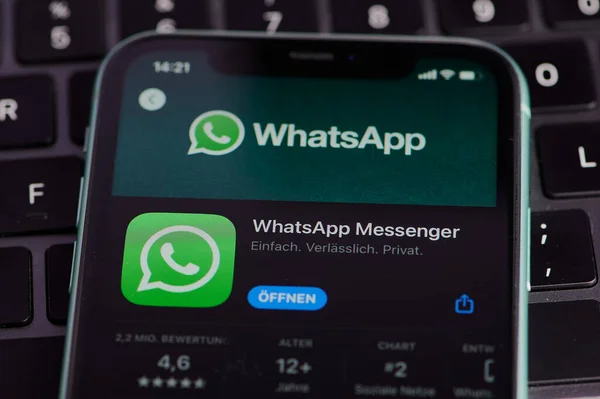 Mainz Alemanha Setembro 2022 Ícone Aplicativo Whatsapp Messenger Smartphone Alemão Imagem De Stock