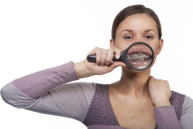 büyütülmüş diş