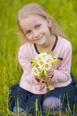 güzel güzel çocuk portresi