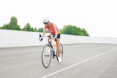 sport female athlete training