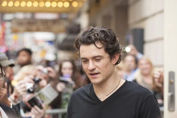 Yeni york, Amerika Birleşik Devletleri - 9 Ekim: orlando bloom imza izni verir