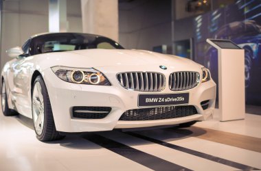 Münih, Almanya-17 Haziran 2012: bmw z4 sdrive 35is roadster darbe