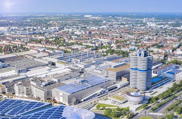 Münih, Almanya-17 Haziran 2012: Münih endüstriyel havadan görünümü