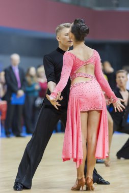 Minsk-belarus, 9 Şubat: tanımlanamayan dans çift y gerçekleştirir