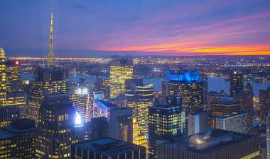 Büyük elma günbatımı - gece New York şehir sonra düz