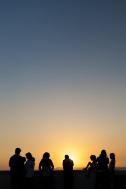 los angeles, Kaliforniya zevk ve günbatımı düşünürken insanlar