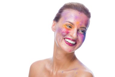 Yüzünde Renkli Sanatsal Makyajlı Beyaz Yüze Gülümseyen Beyaz Yüzlü Beyaz Kızın Yakın Çekimi. Yatay Görüntü Kompozisyonu