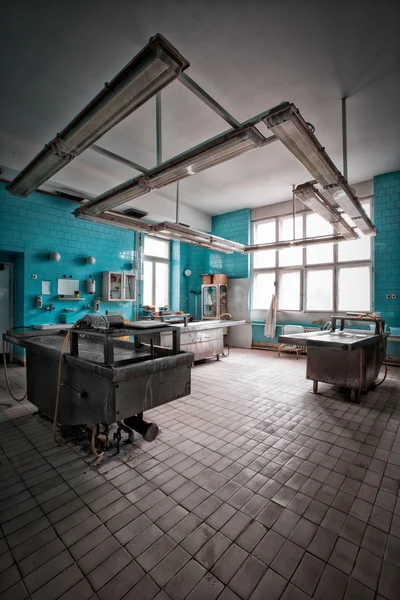 Otopsi iç mavi taş duvar