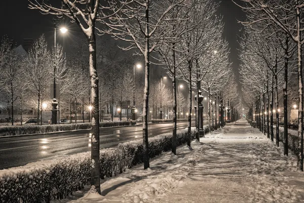Budapest andrásy Straße in der Winternacht Stockbild