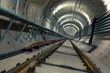 yeraltı metro hattı inşaatı