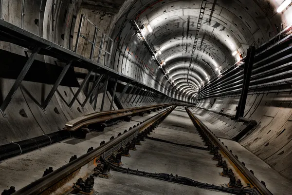 Linha de metro subterrâneo em construção — Fotografia de Stock