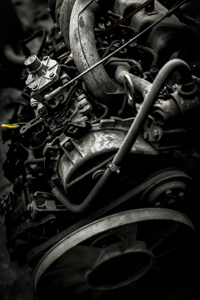 Oude verroeste motor — Stockfoto