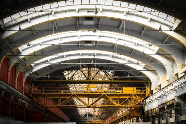 Oude industriële interieur — Stockfoto