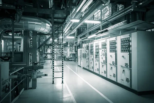 Tuberías en una moderna central térmica —  Fotos de Stock