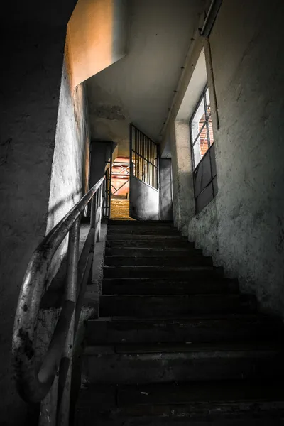 Escada interior Imagens De Bancos De Imagens