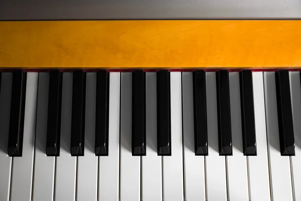 Κοντινό πλάνο πλήκτρων πιάνου — Φωτογραφία Αρχείου