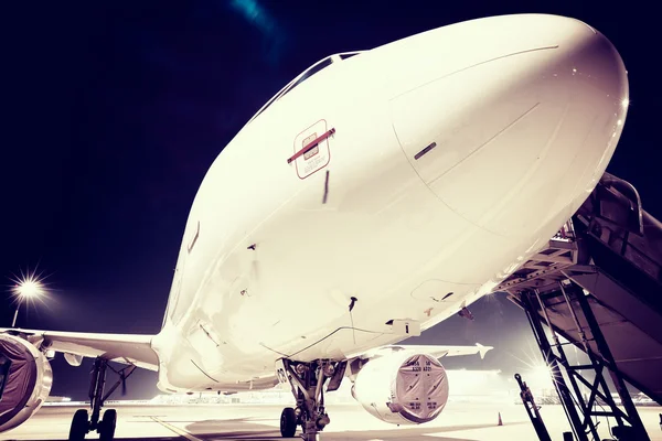 Vista del avión desde abajo detalle — Foto de Stock