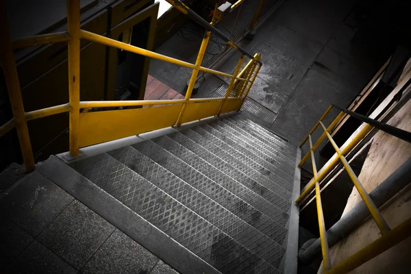 Железные лестницы — стоковое фото