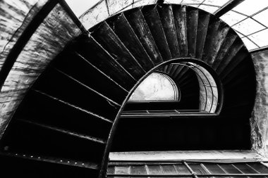 Merdivenleri yuvarlak